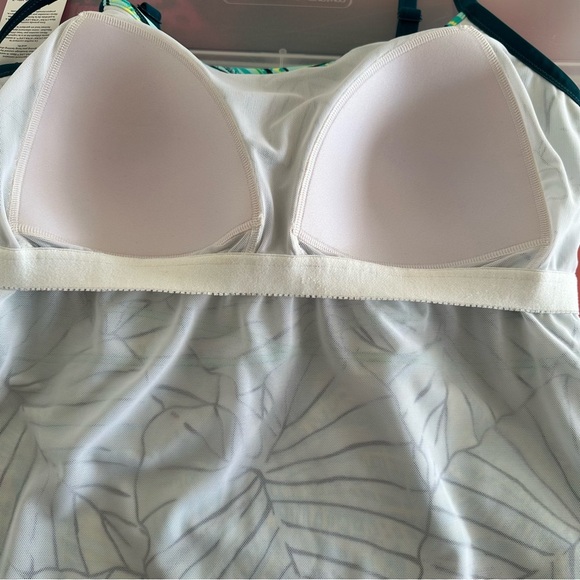 L.L. Bean Swimwear Patterned Tankini Top Size 14 Beach Glass Tropical Leaves - Picture 6 of 10